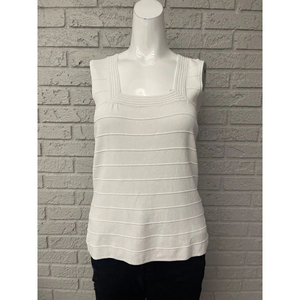 Cable & Gauge White Sleeveless Top Size M